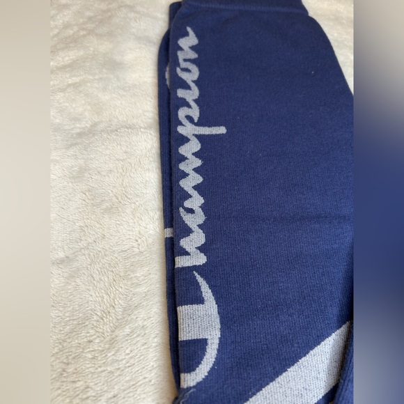 Champion Women’s spandex leggings - Picture 3 of 5